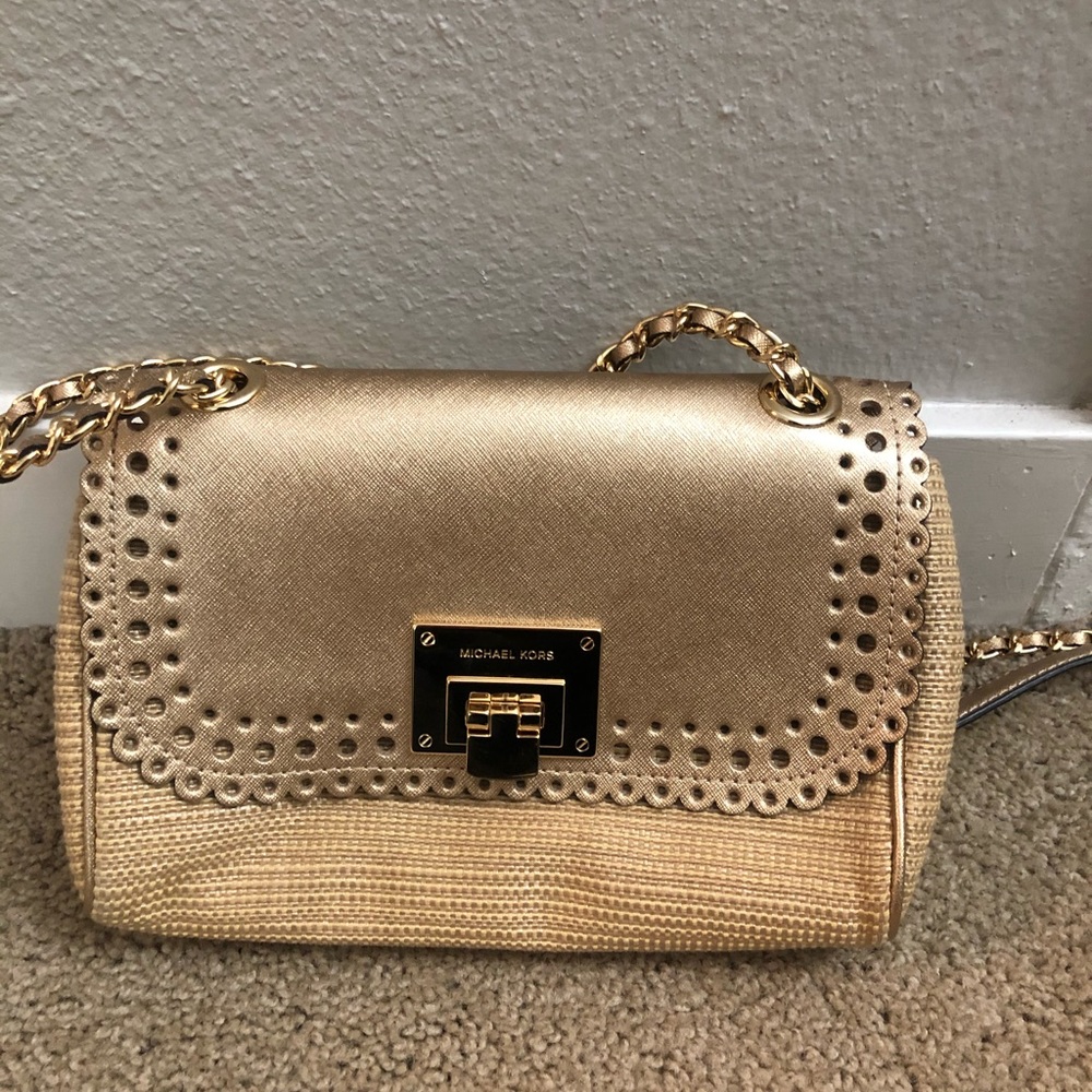 Like new Michael kors straw bag